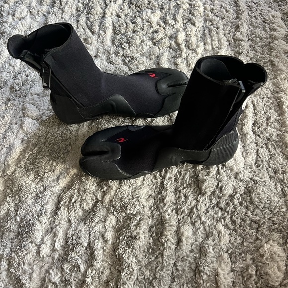 Brand new Rip Curl wetsuit boot - Picture 4 of 6